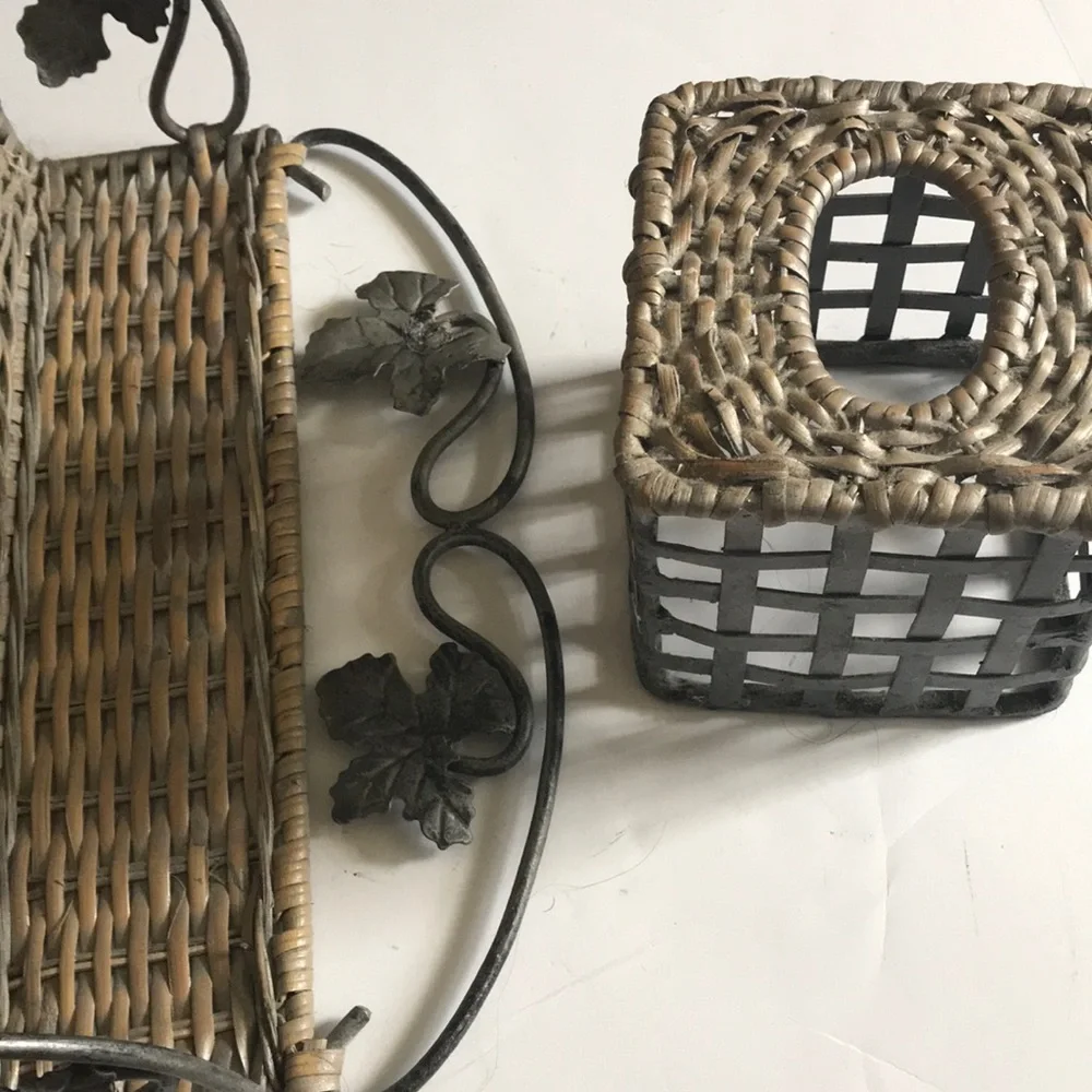 RATTAN AND METAL 2 tier shelf & tissue hol…